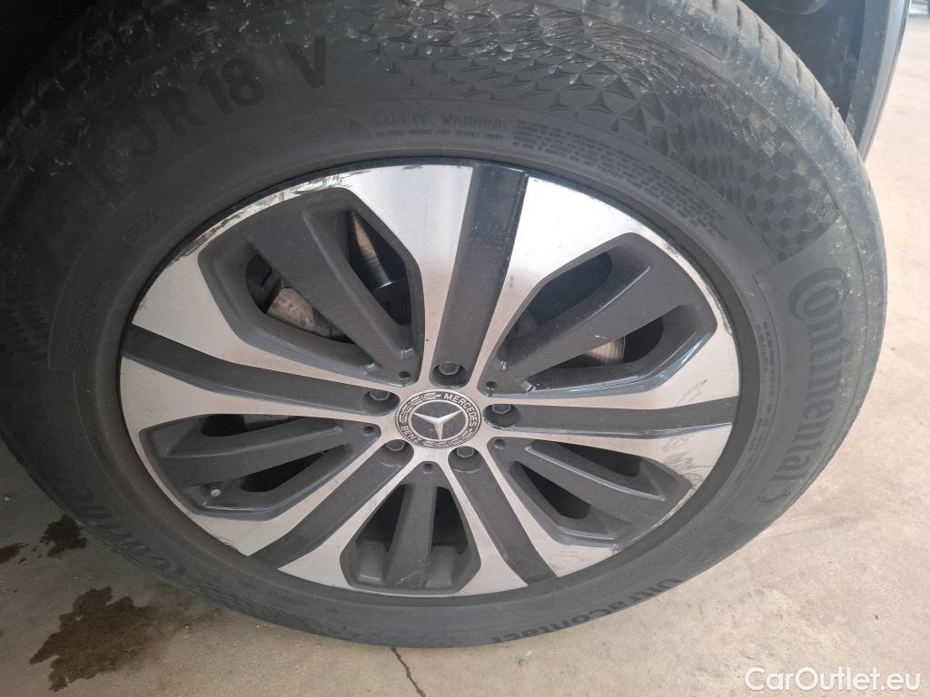  Mercedes  G-Klasee MERCEDES-BENZ GLC / 2019 / 5P / SUV 2.0 GLC 300 E BUSINESS LINE 4MATIC #98