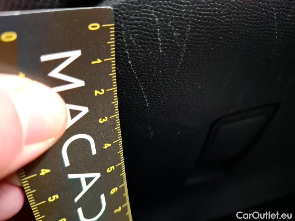  Peugeot  2008 PEUGEOT  / 2019 / 5P / Crossover PureTech 130 S&S GT PACK #7