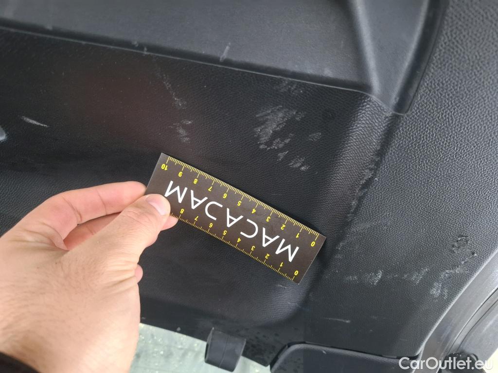  Peugeot  2008  Allure Pack 1.2 PureTech 130CV BVA8 E6d #35