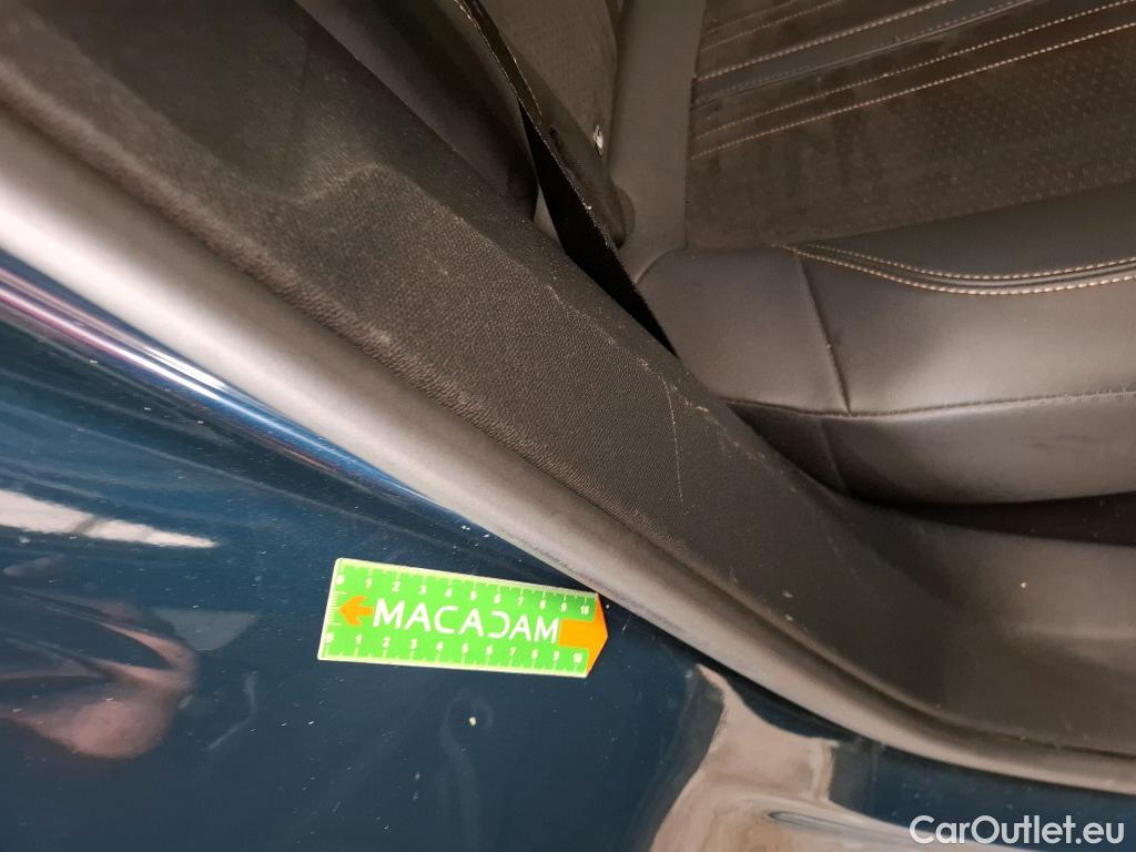  Peugeot  3008  GT 1.2 PureTech 130CV BVA8 E6d #35