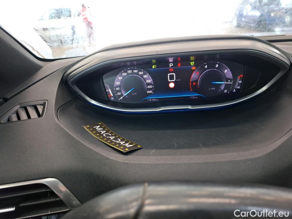  Peugeot  5008  Active Pack 1.5 HDi 130CV BVA8 7 Sieges E6d #32