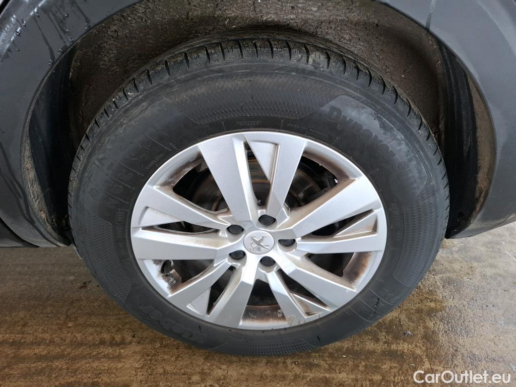  Peugeot  5008  Active Pack 1.5 HDi 130CV BVA8 7 Sieges E6d #39