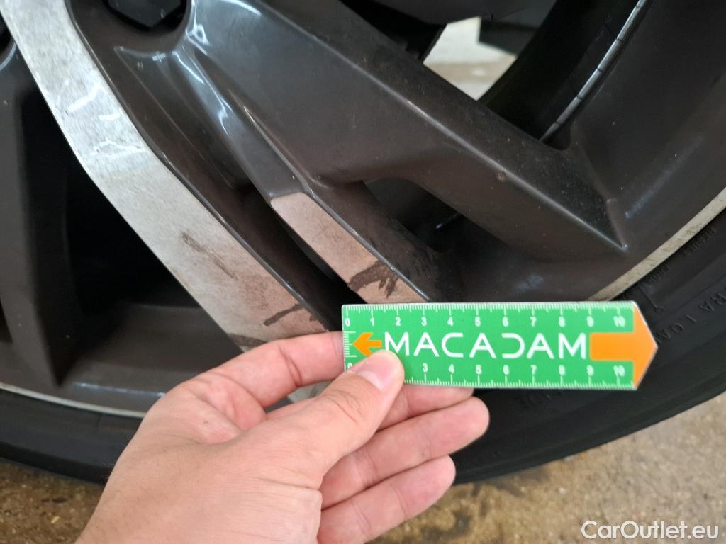  Peugeot  3008  GT 1.2 PureTech 130CV BVA8 E6d #24