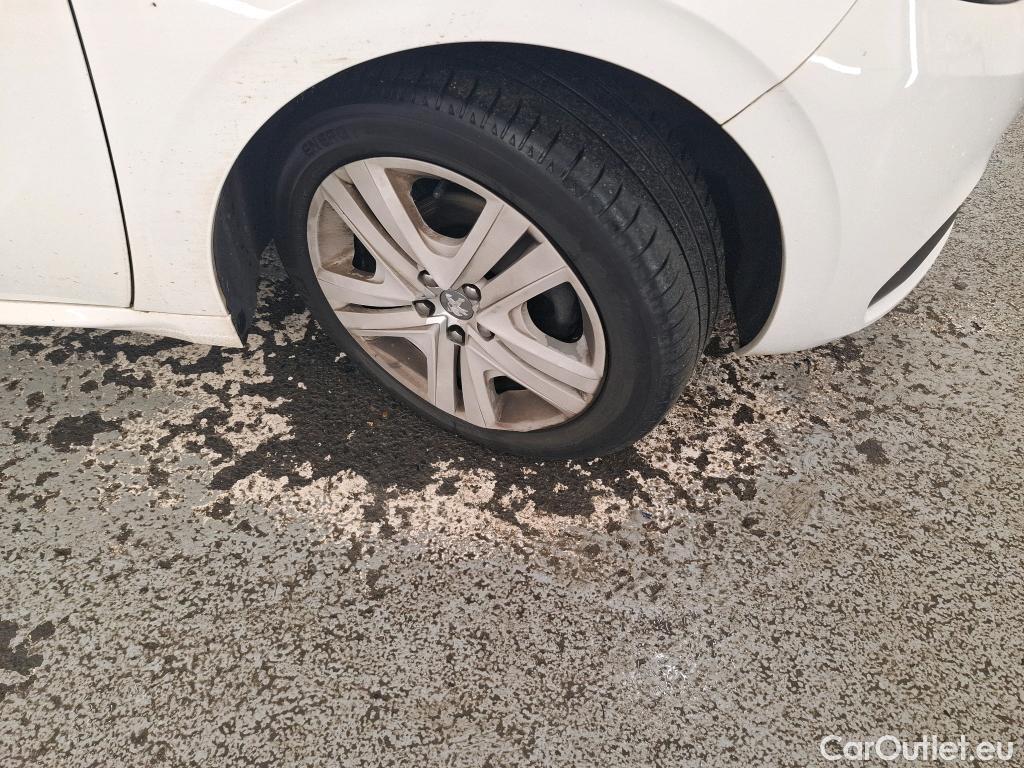  Peugeot  208  Allure Business 1.2 PureTech 110CV BVM6 E6dT #13