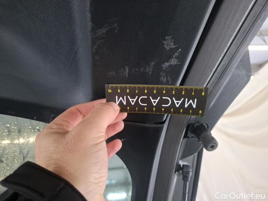  Peugeot  2008  Allure Pack 1.2 PureTech 130CV BVA8 E6d #33