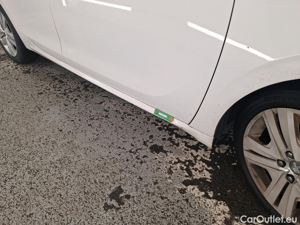  Peugeot  208  Allure Business 1.2 PureTech 110CV BVM6 E6dT #6