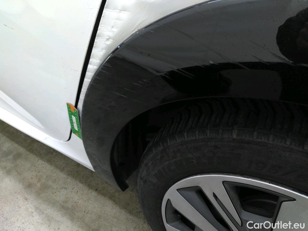  Peugeot  208  (e-) Active Business 50kWh BVA #23