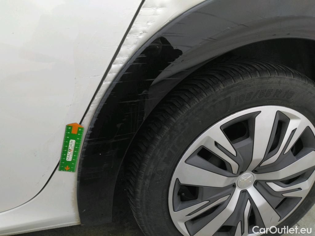  Peugeot  208  (e-) Active Business 50kWh BVA #24