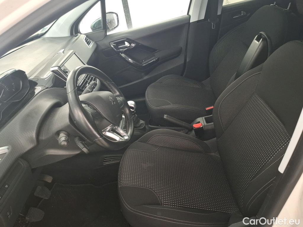  Peugeot  208  Allure Business 1.2 PureTech 110CV BVM6 E6dT #15