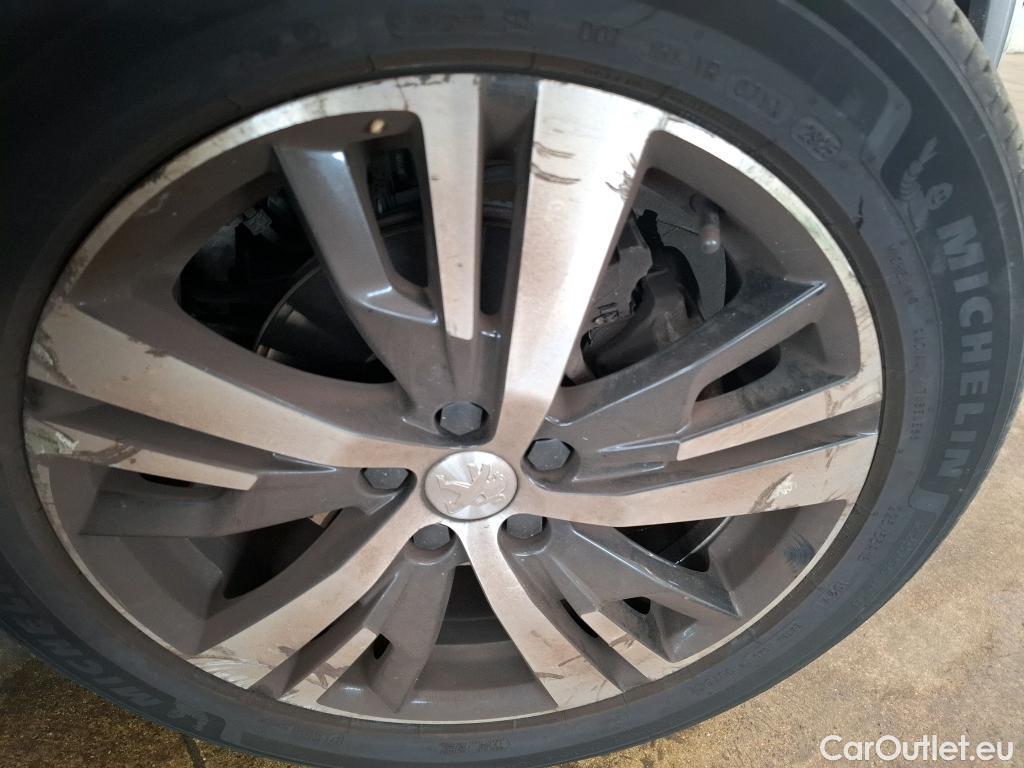  Peugeot  3008  GT 1.2 PureTech 130CV BVA8 E6d #20