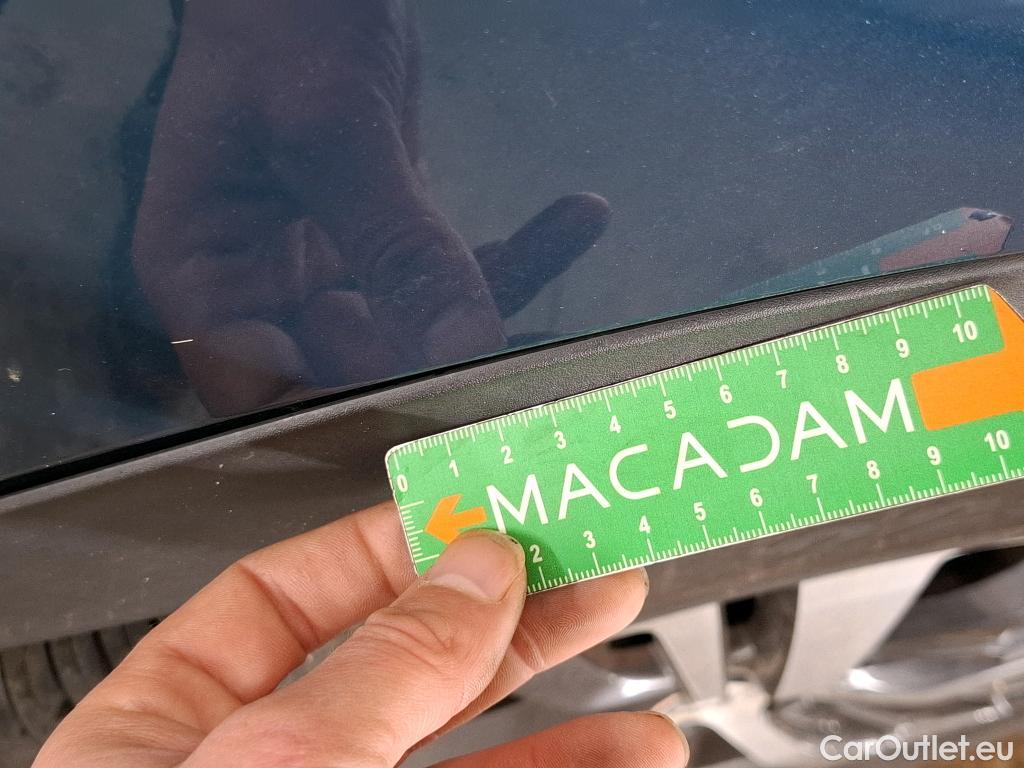  Peugeot  3008 PEUGEOT  / 2020 / 5P / SUV 1.6 HYBRID 225 E-EAT8 Allure Pack #44