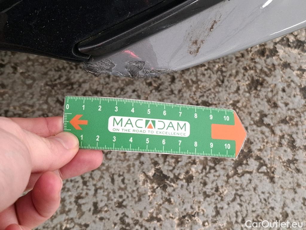  Toyota  Corolla TOYOTA  / 2018 / 5P / Berline Hybride 122h Dynamic Business Beyond Zer #2