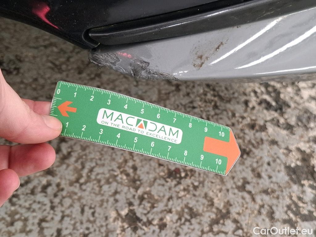  Toyota  Corolla TOYOTA  / 2018 / 5P / Berline Hybride 122h Dynamic Business Beyond Zer #3