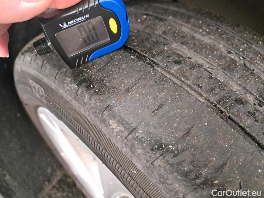  Skoda  Octavia SKODA  Combi / 2020 / 5P / Break 1.0 TSI mHEV e-TEC 110 DSG7 Style #4