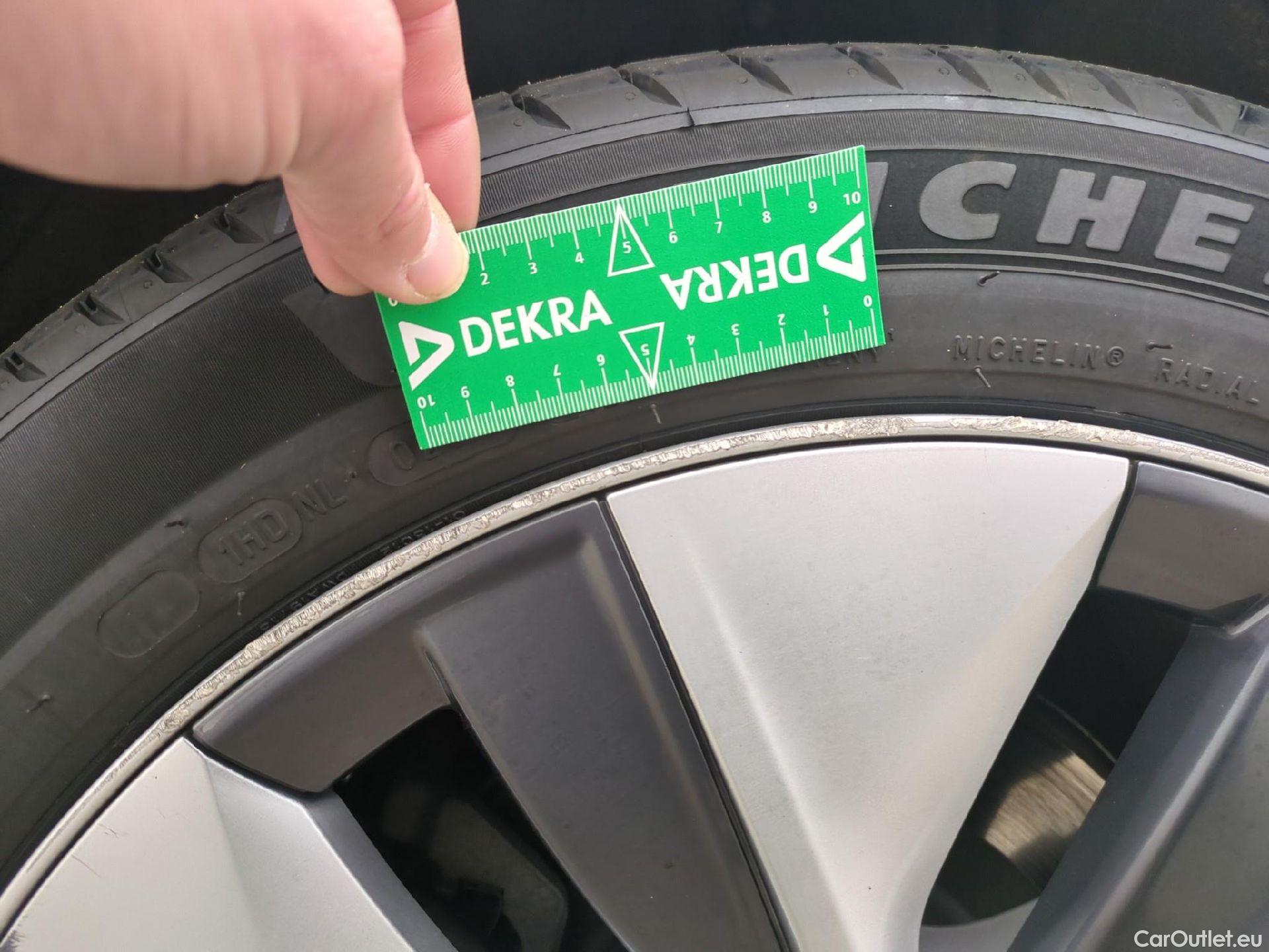  Tesla  Model Y TESLA  / 2020 / 5P / SUV Grand Autonomie Dual Motor AWD #15