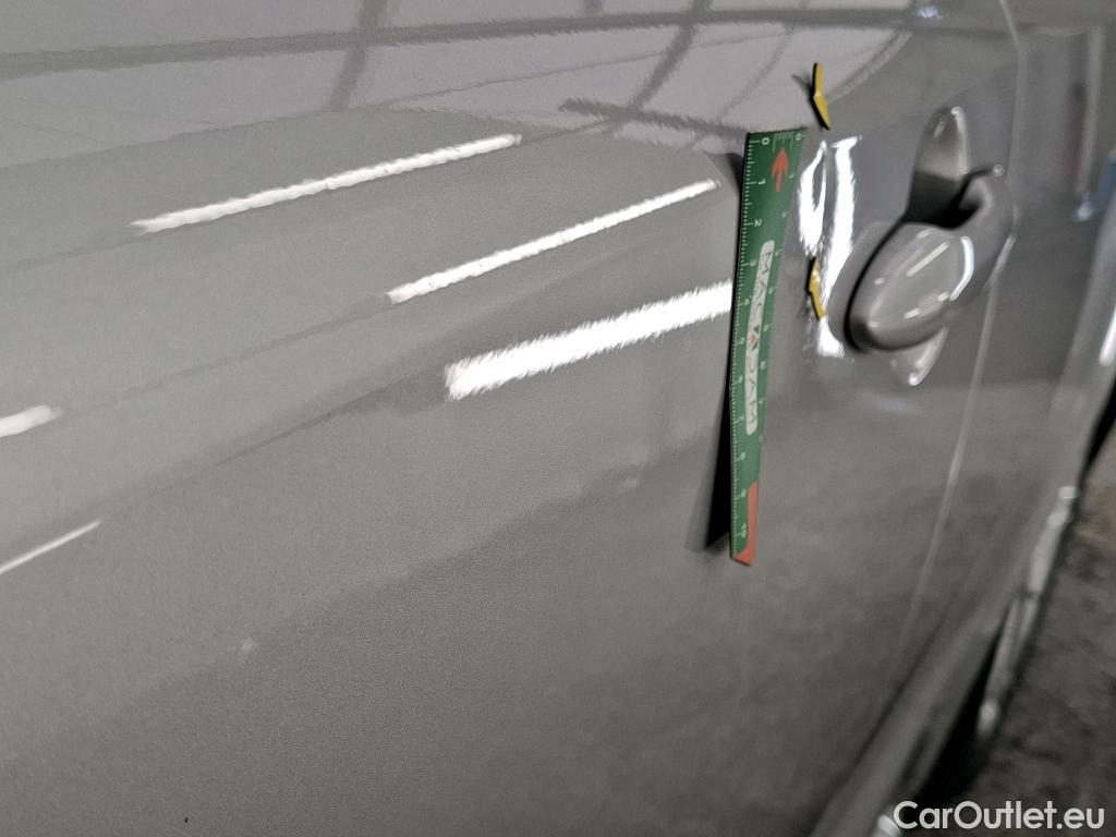  Toyota  Corolla TOYOTA  Touring Sports / 2018 / 5P / Break Hybride 122h Dynamic Business #30