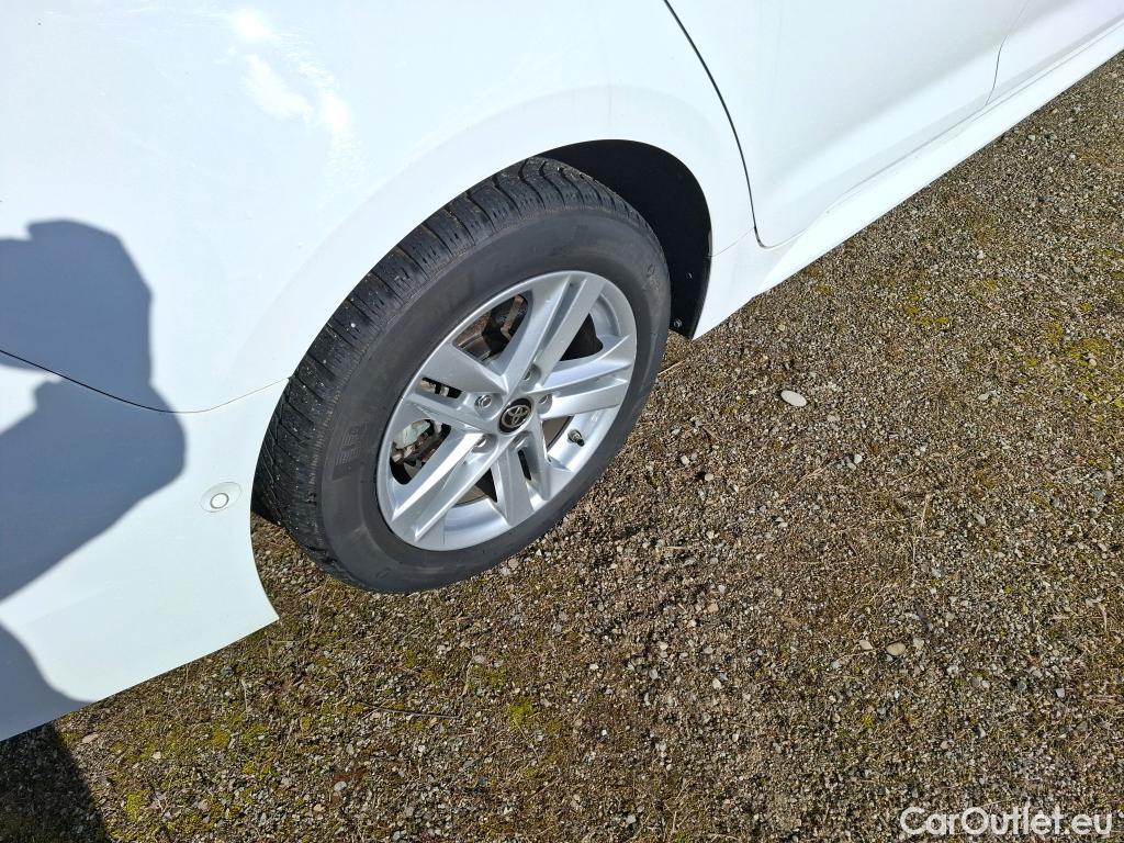  Toyota  Corolla TOYOTA  Touring Sports / 2018 / 5P / Break Hybride 122h Dynamic Business Beyond Zer #16