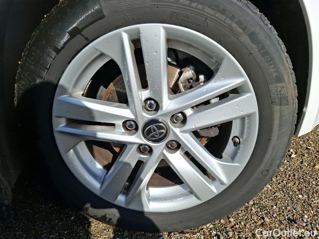  Toyota  Corolla TOYOTA  Touring Sports / 2018 / 5P / Break Hybride 122h Dynamic Business Beyond Zer #14