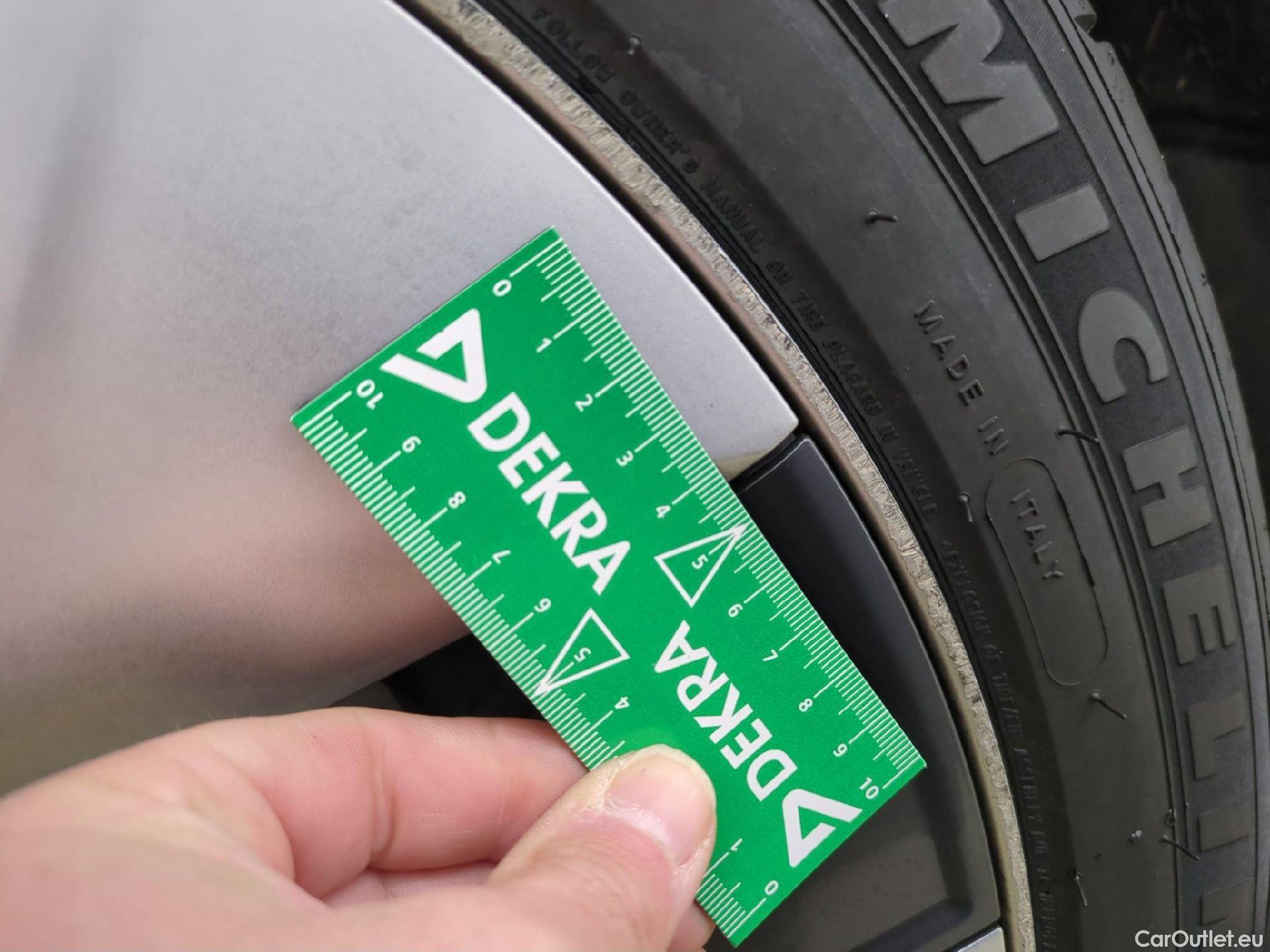  Tesla  Model Y TESLA  / 2020 / 5P / SUV Grand Autonomie Dual Motor AWD #3