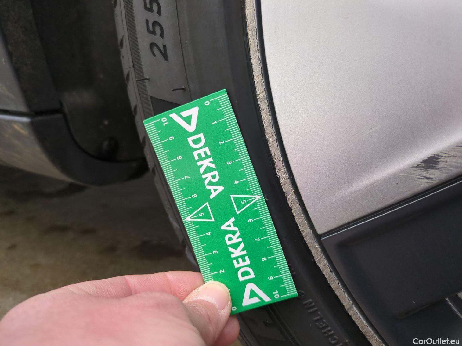  Tesla  Model Y TESLA  / 2020 / 5P / SUV Grand Autonomie Dual Motor AWD #21