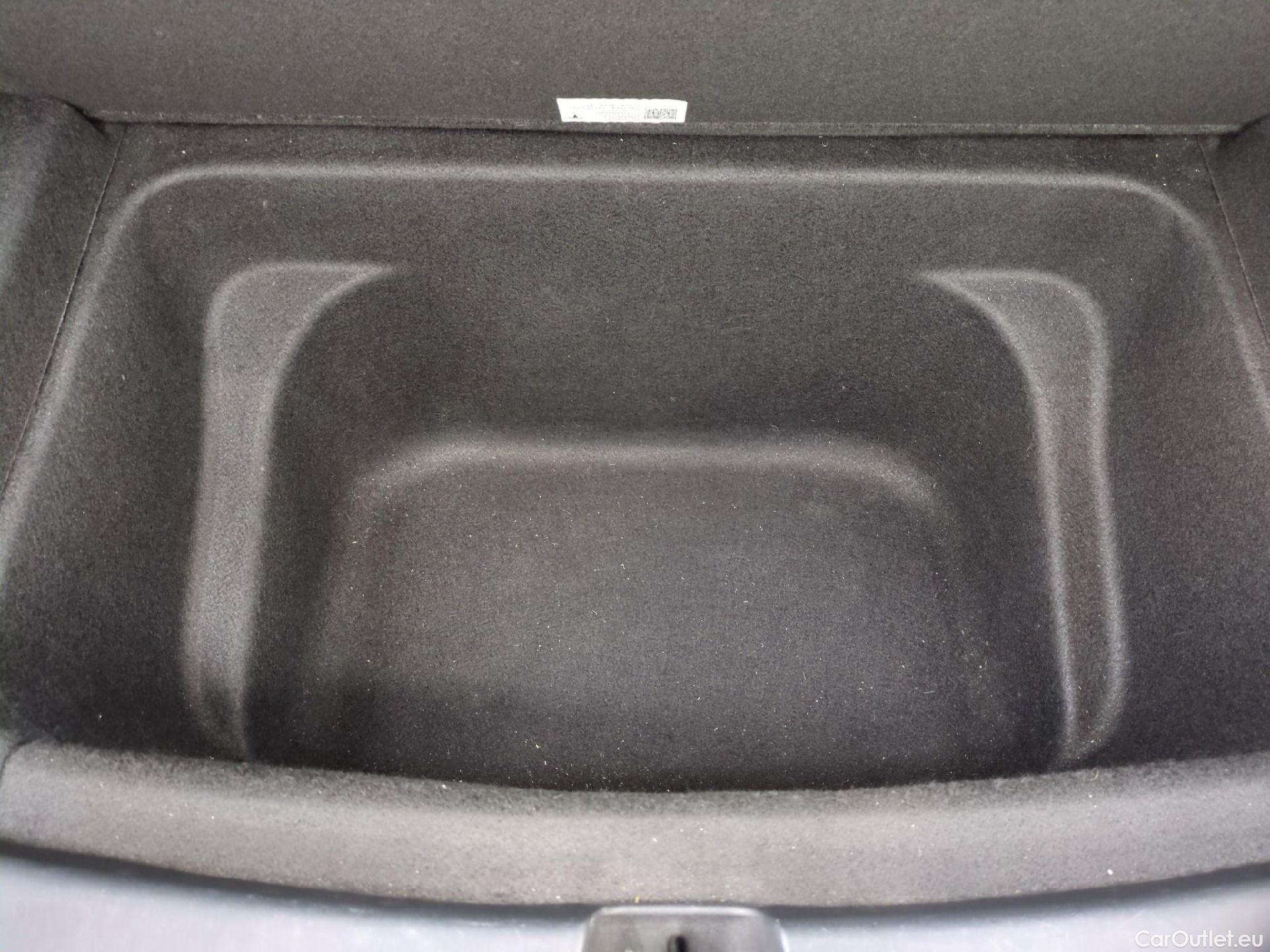  Tesla  Model Y TESLA  / 2020 / 5P / SUV Grand Autonomie Dual Motor AWD #29