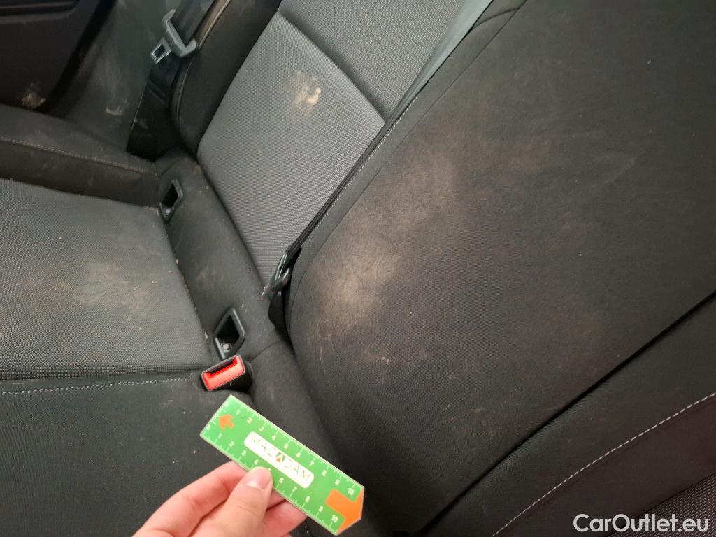  Skoda  Fabia SKODA  / 2021 / 5P / Berline 1.0 TSI 110 DSG7 Ambition #13