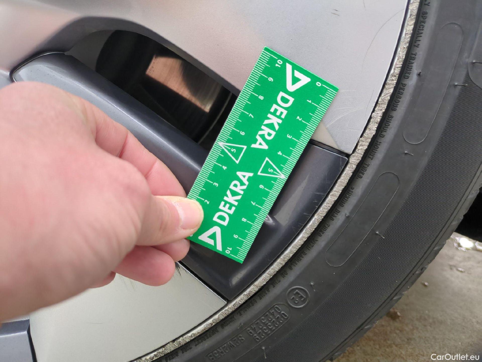  Tesla  Model Y TESLA  / 2020 / 5P / SUV Grand Autonomie Dual Motor AWD #18