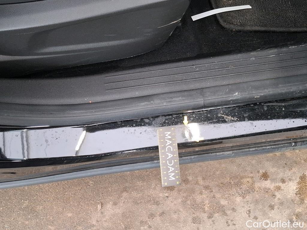  Renault  Austral  Evolution 1.2 E-TECH Hybrid 200CV BVAV 6E #9