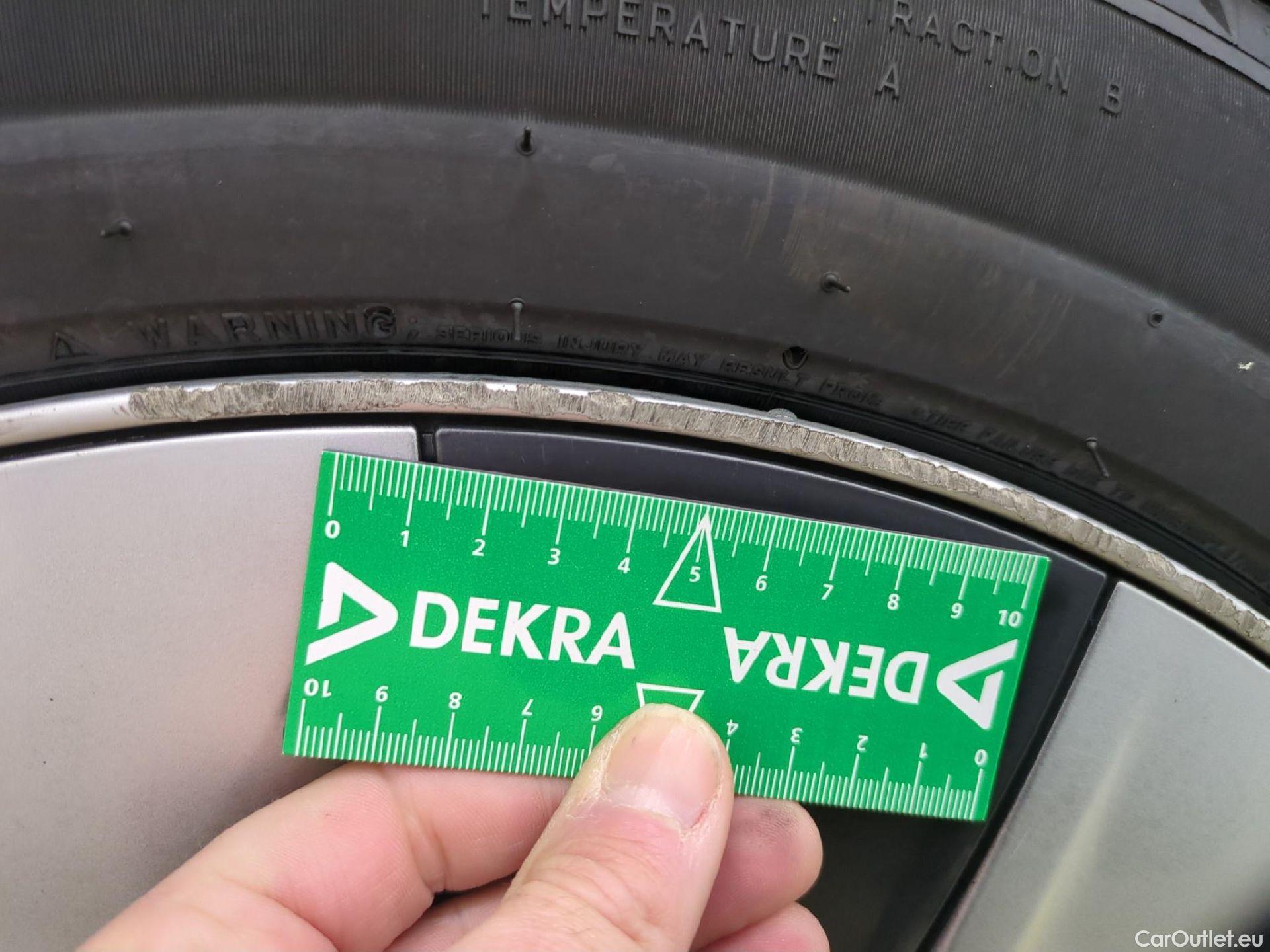  Tesla  Model Y TESLA  / 2020 / 5P / SUV Grand Autonomie Dual Motor AWD #2