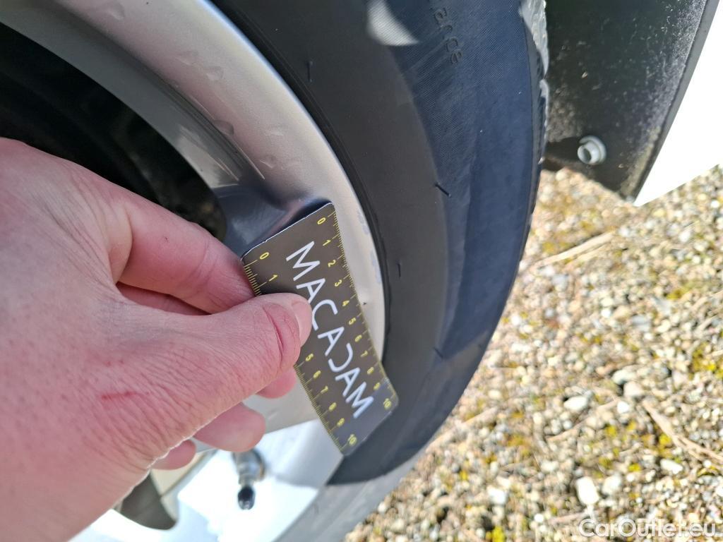  Toyota  Corolla TOYOTA  Touring Sports / 2018 / 5P / Break Hybride 122h Dynamic Business Beyond Zer #18