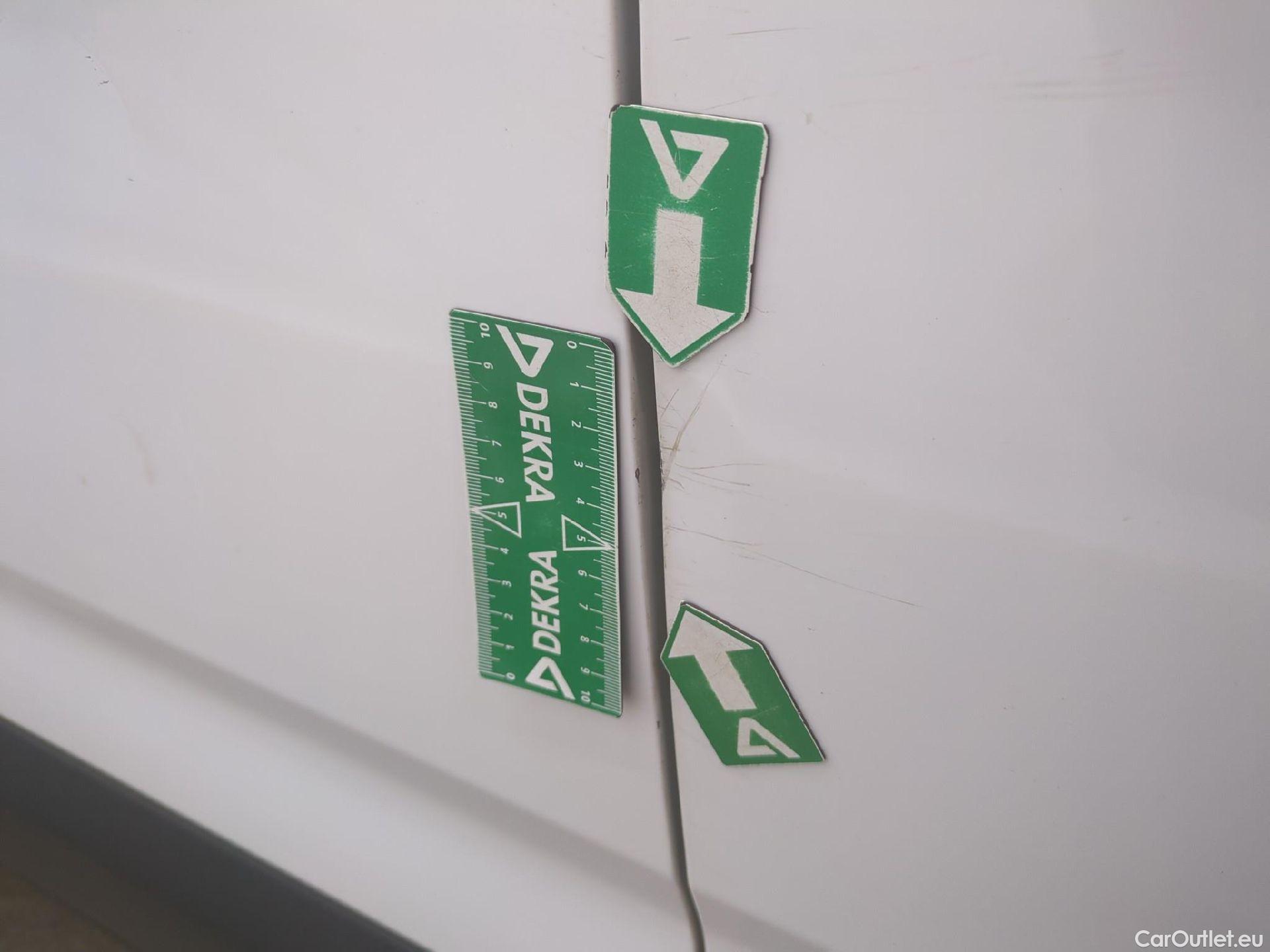  Citroen  Berlingo  Fourgon Club M 650 1.5 BlueHDi 75CV BVM5 E6dT #24