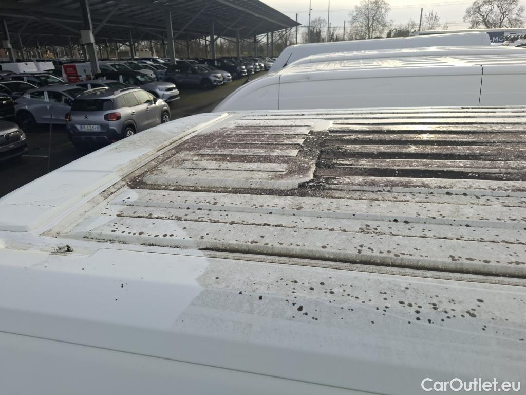  Peugeot  Boxer PEUGEOT  VU 4p Fourgon BLUEHDI 130 PREMIUM PA 335 L3H2 #37