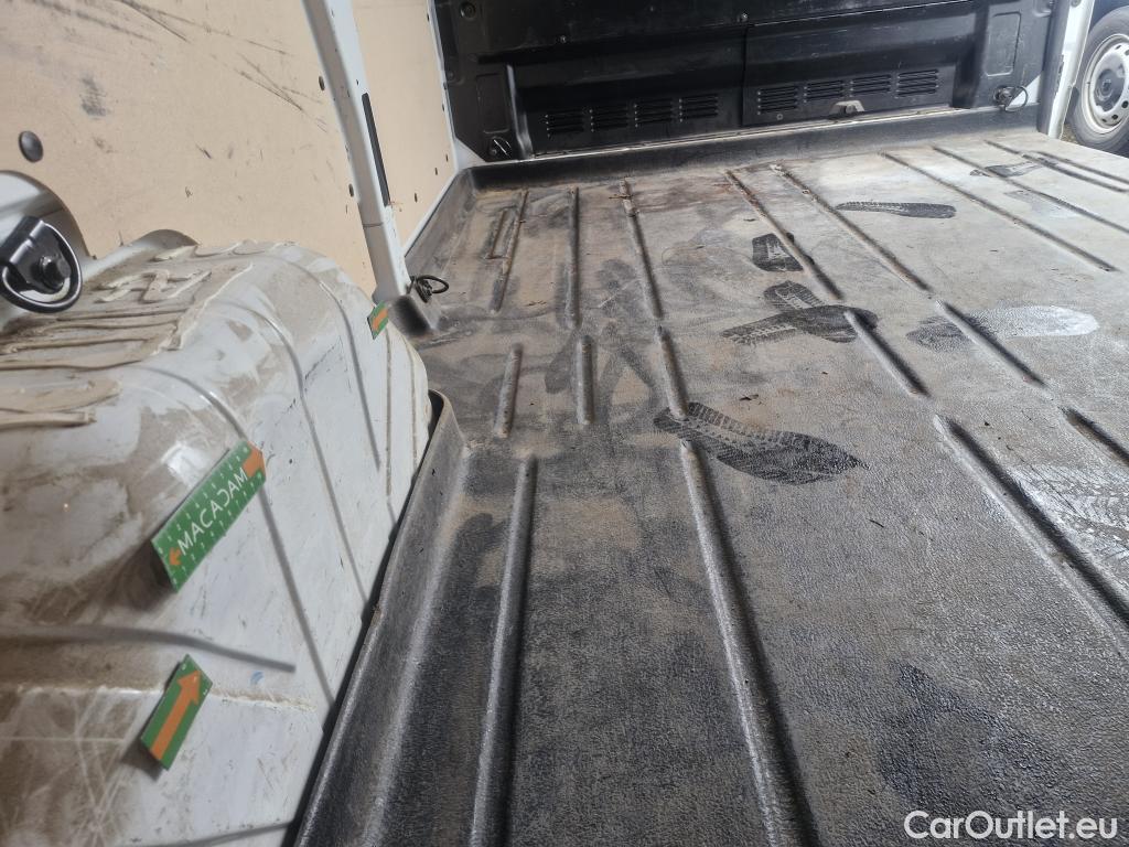  Ford  Transit FORD  Custom / 2018 / 4P / Fourgon tôlé 2.0 ECOBLUE 105 300 L2H1 TREND BUSINESS #48