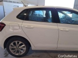  Volkswagen  Polo VOLKSWAGEN  / 2021 / 5P / BERLINA 1.0 TSI STYLE #52