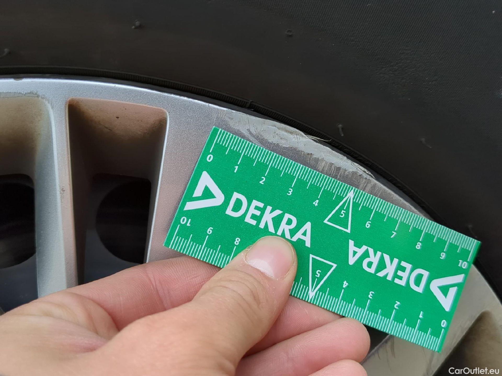  Peugeot  208  Premium 1.5 HDi 100CV BVM6 E6d #10