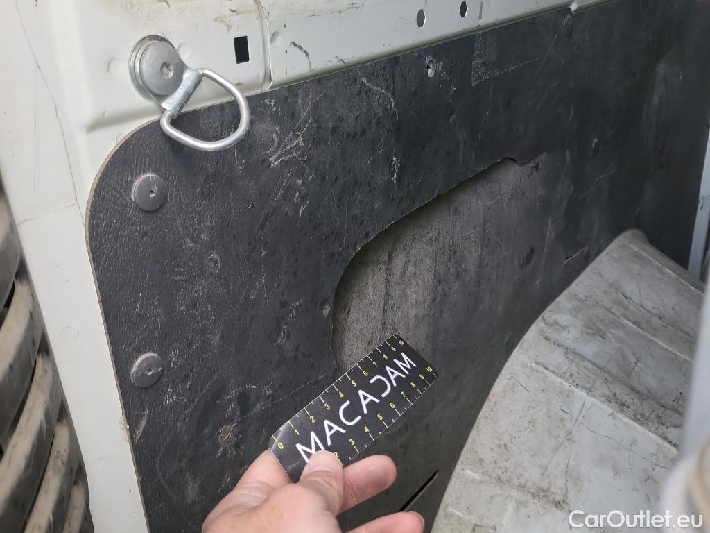  Citroen  Jumper CITROEN  / 2014 / 4P / furgón BlueHDi 96KW (130CV) Furgón 33L2H1 #2