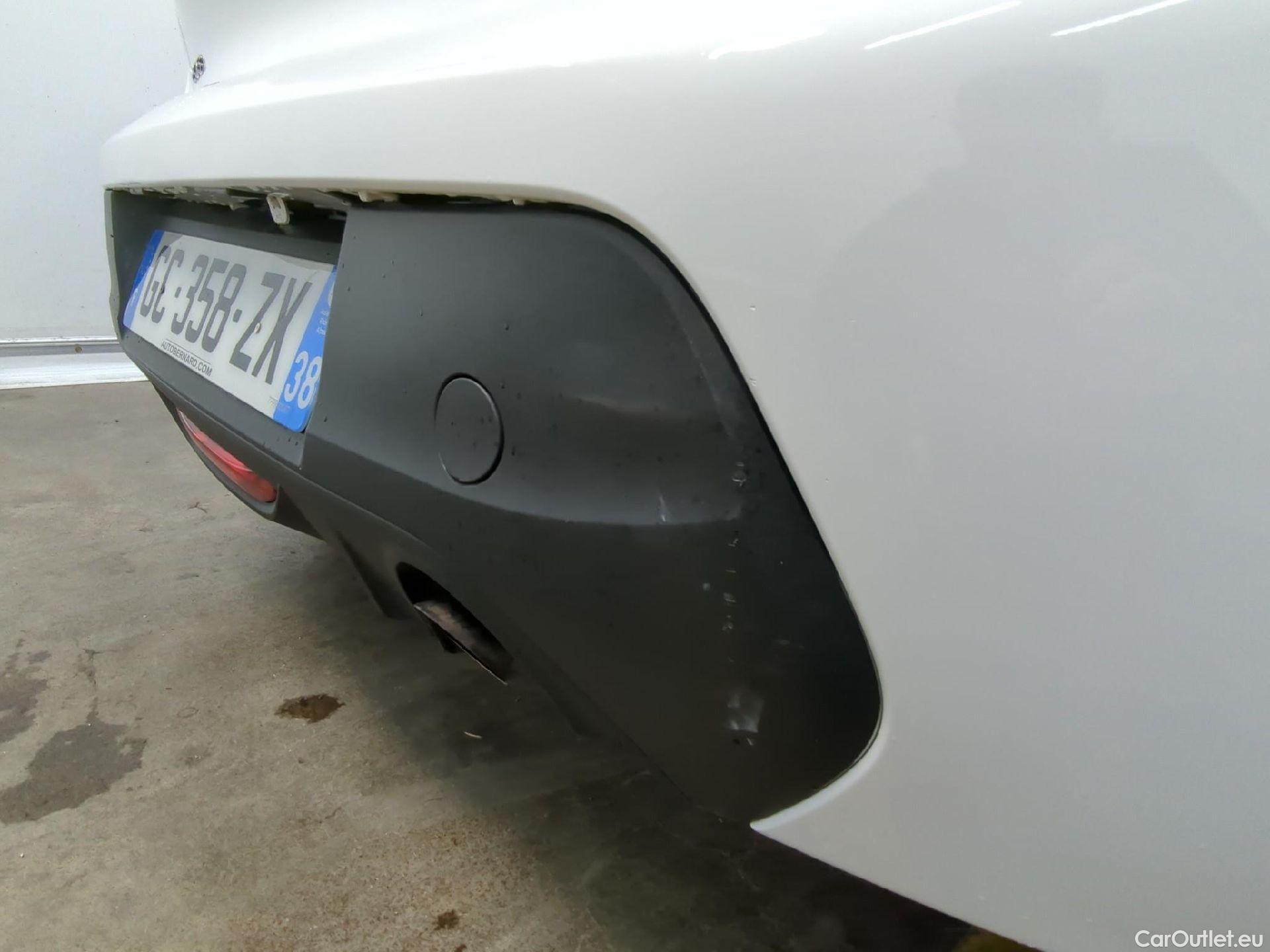  Peugeot  208  Premium 1.5 HDi 100CV BVM6 E6d #32