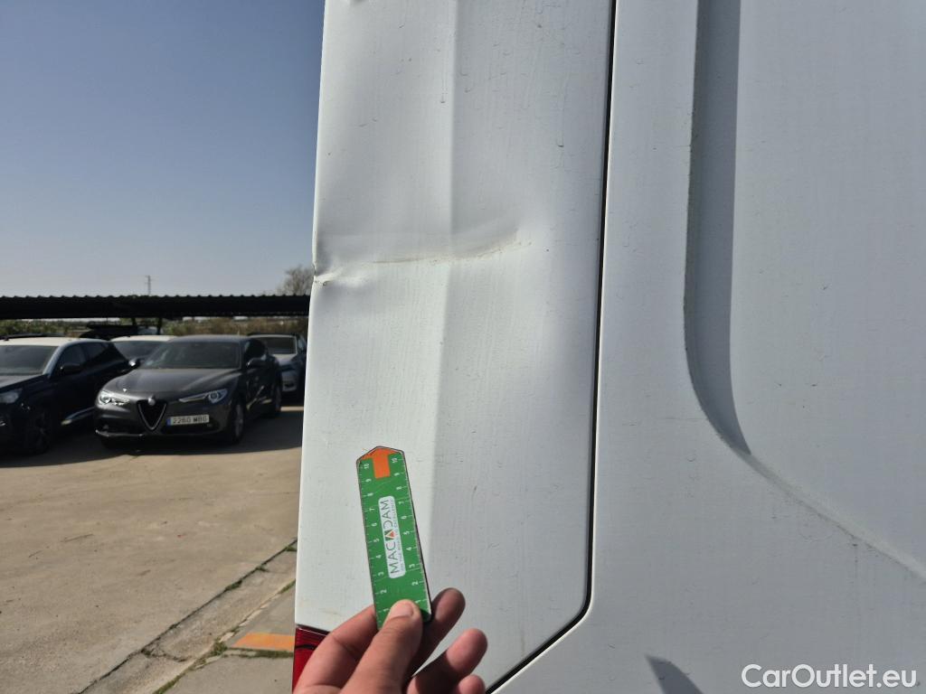  Ford  Transit FORD  / 2013 / 4P / furgón 350 96kW L3H2 Van Trend Delantera #5