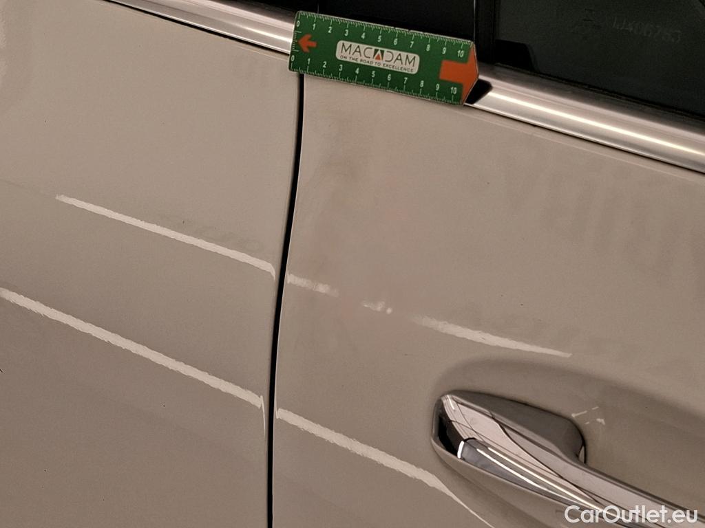  Mercedes  GLA MERCEDES-BENZ  / 2020 / 5P / SUV 1.3  200 PROGRESSIVE LINE DCT #7