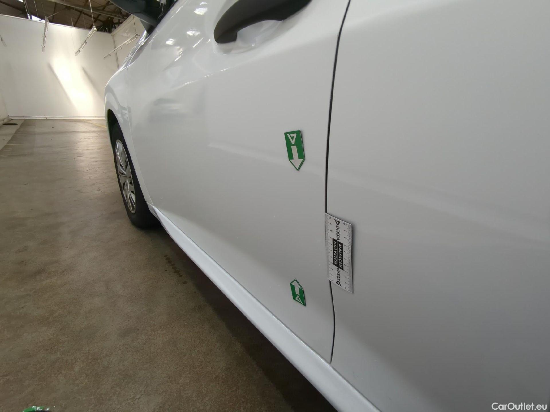  Peugeot  208  Premium 1.5 HDi 100CV BVM6 E6d #26