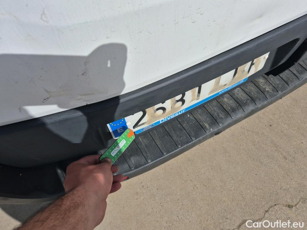  Ford  Transit FORD  / 2013 / 4P / furgón 350 96kW L3H2 Van Trend Delantera #61