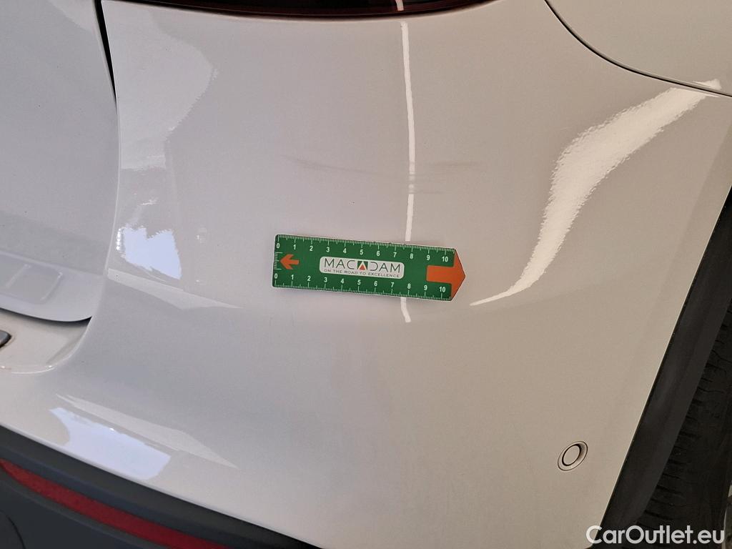  Mercedes  GLA MERCEDES-BENZ  / 2020 / 5P / SUV 1.3  200 PROGRESSIVE LINE DCT #24