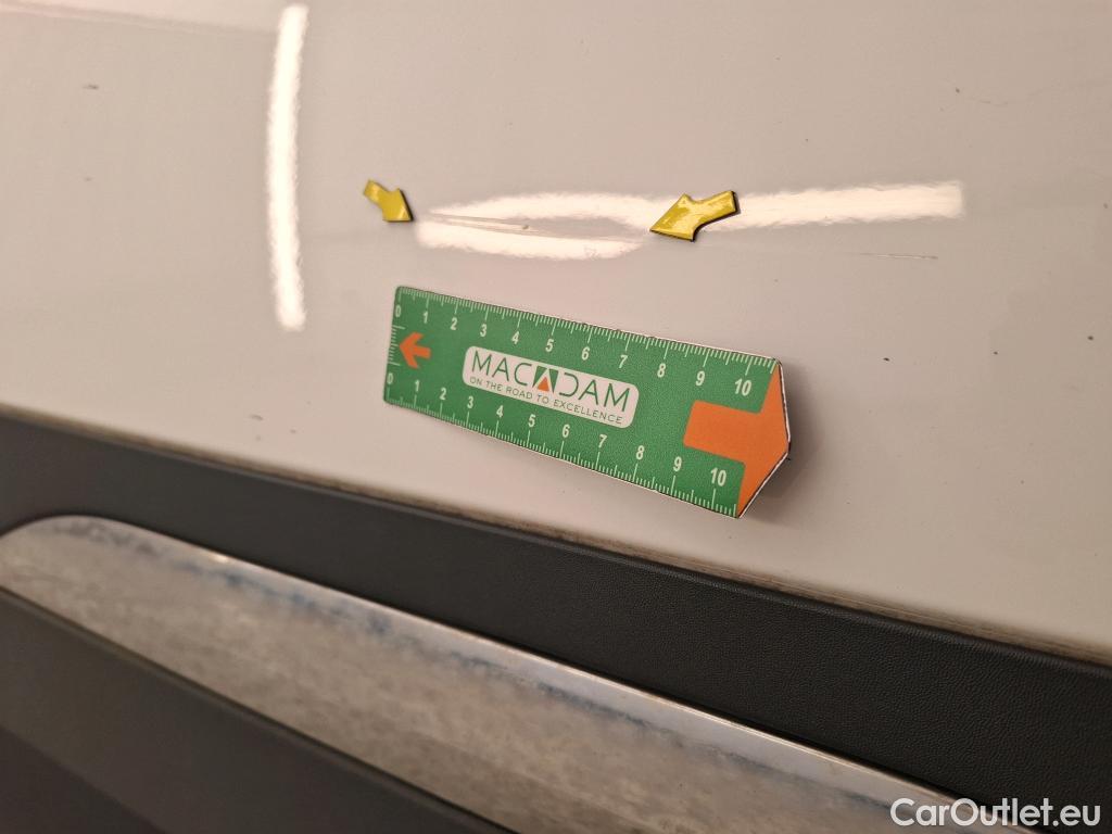  Mercedes  GLA MERCEDES-BENZ  / 2020 / 5P / SUV 1.3  200 PROGRESSIVE LINE DCT #2