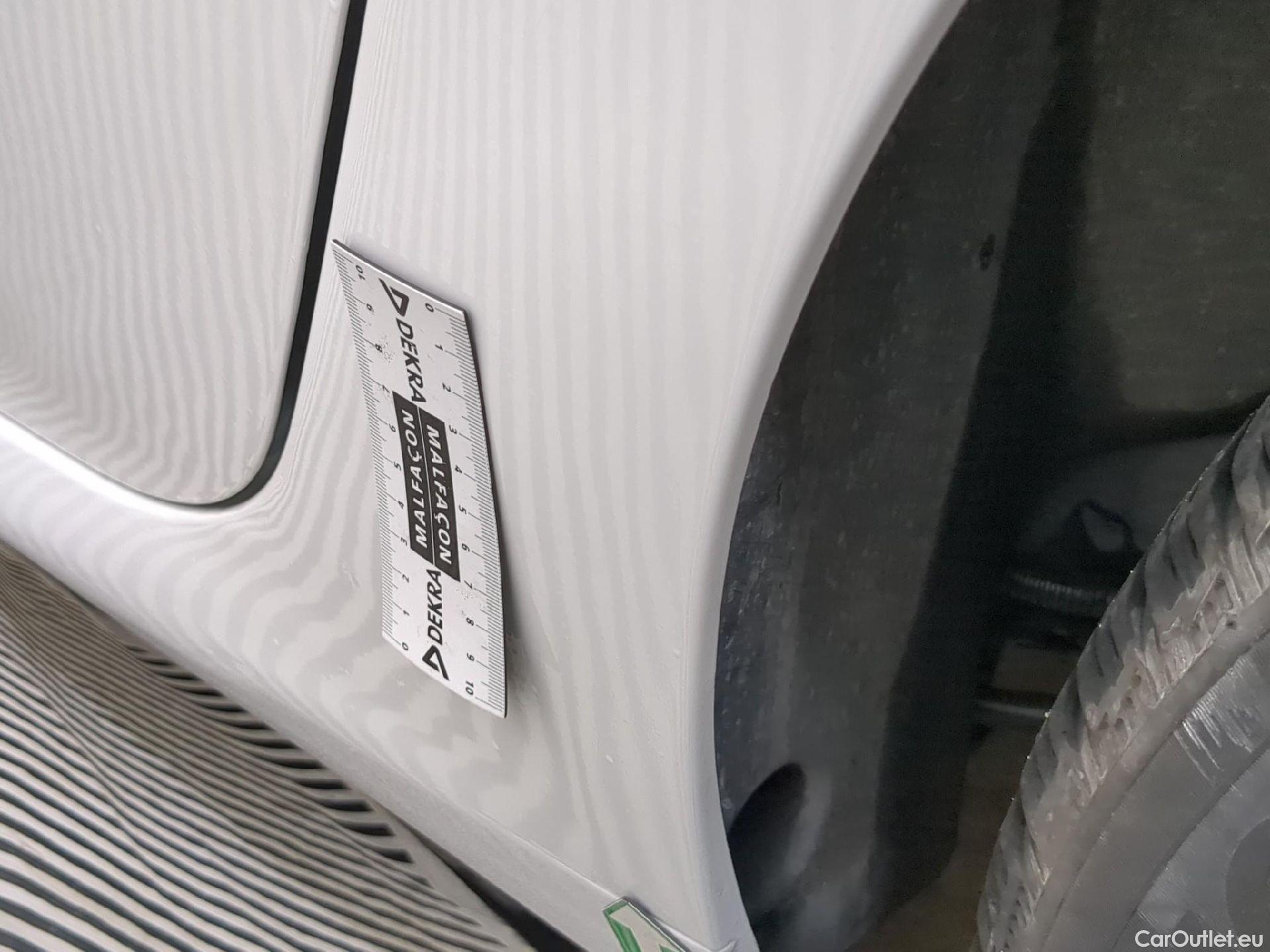  Peugeot  208  Premium 1.5 HDi 100CV BVM6 E6d #29