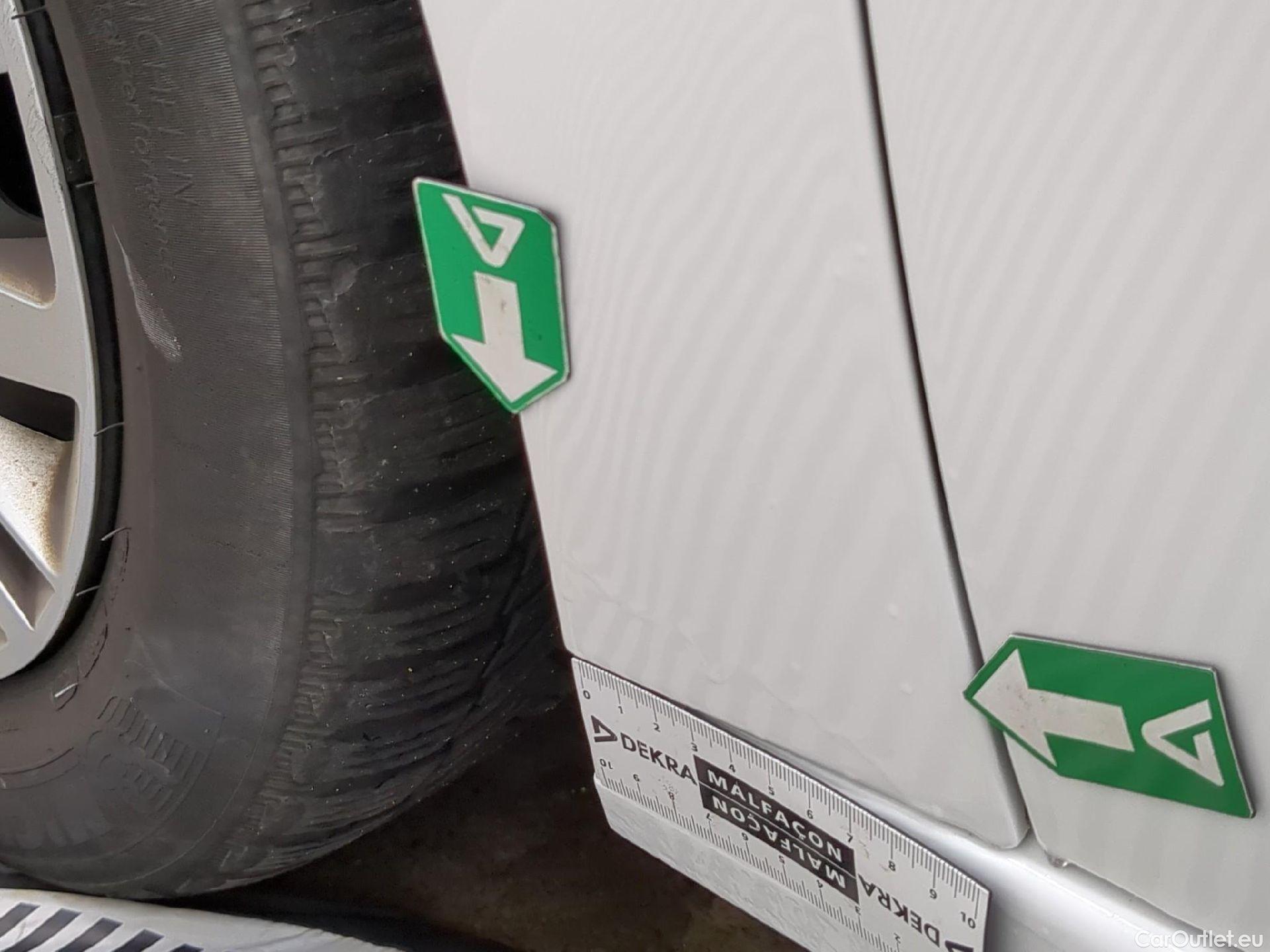  Peugeot  208  Premium 1.5 HDi 100CV BVM6 E6d #22