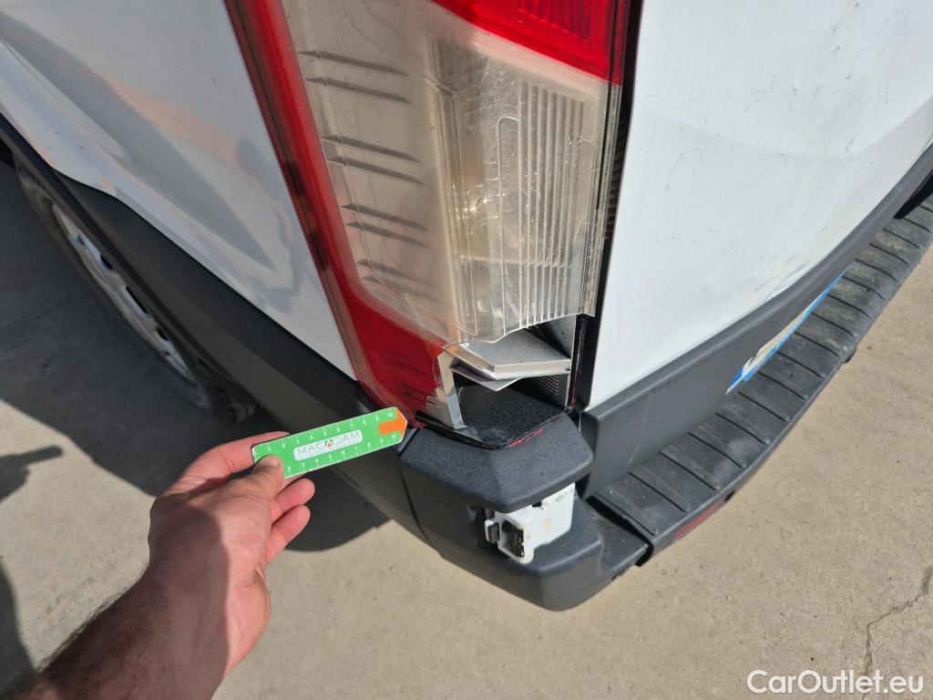  Ford  Transit FORD  / 2013 / 4P / furgón 350 96kW L3H2 Van Trend Delantera #19