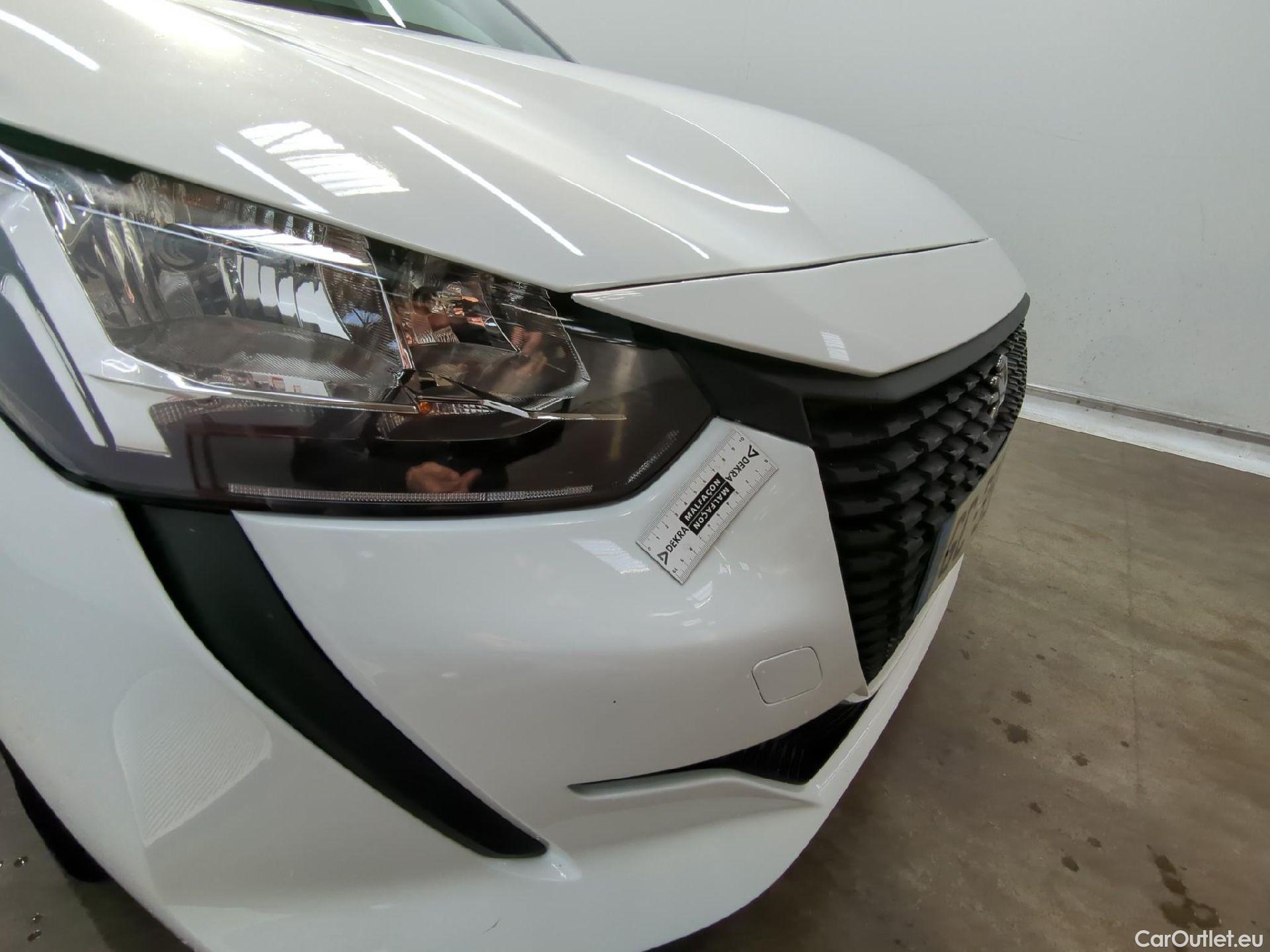  Peugeot  208  Premium 1.5 HDi 100CV BVM6 E6d #17