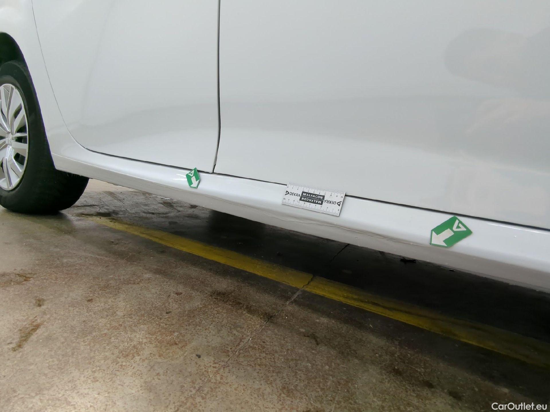  Peugeot  208  Premium 1.5 HDi 100CV BVM6 E6d #13