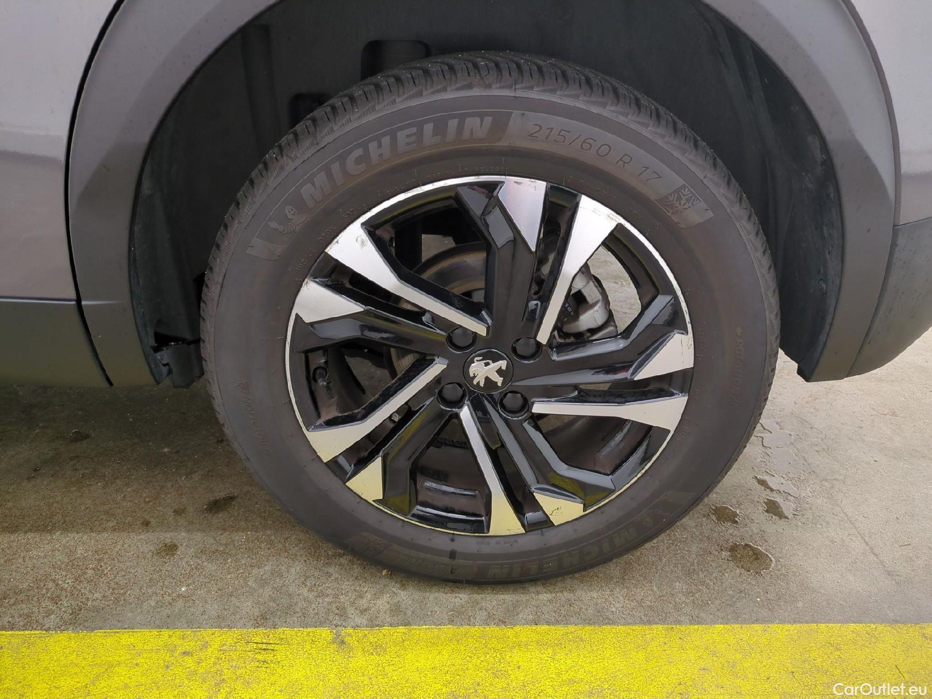  Peugeot  2008  Allure 1.5 HDi 130CV BVA8 E6d #2