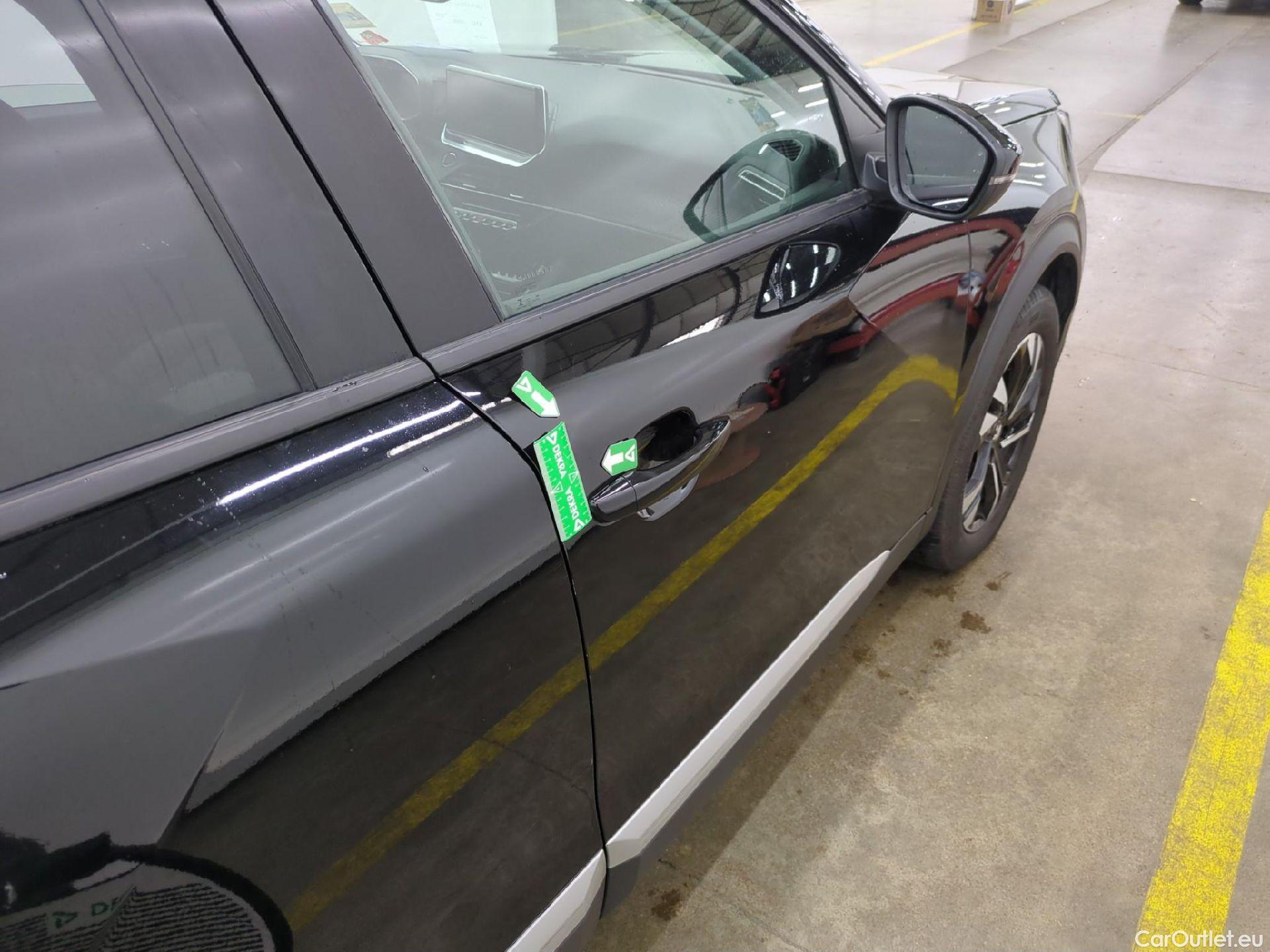  Peugeot  2008  Allure Business 1.5 HDi 130CV BVA8 E6d #30